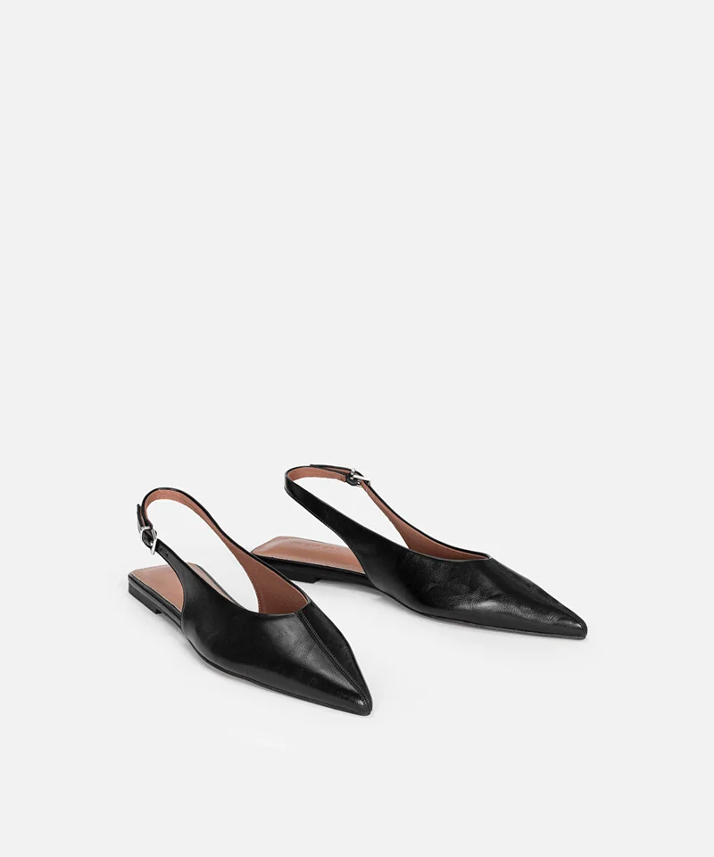 ابيكول Leather-Effect Flats with Buckles